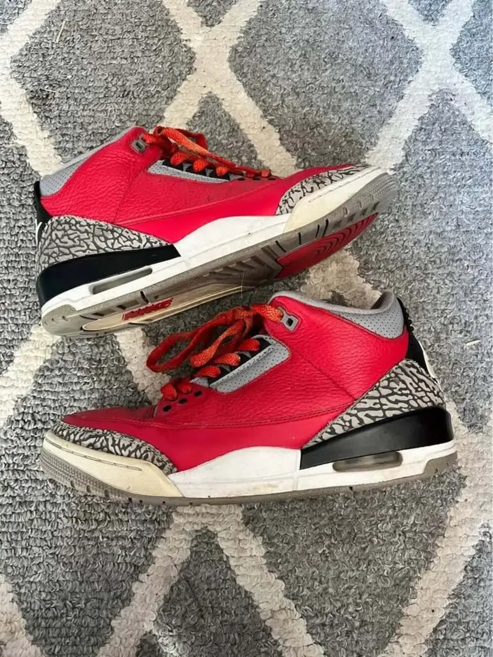 Air Jordan 3 Red Cement